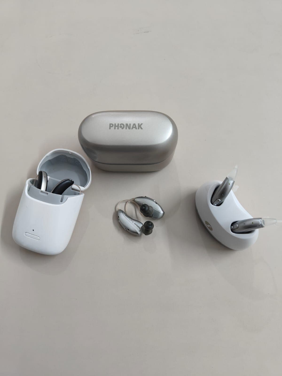 HearWave audiologist performing audiometry test Noida