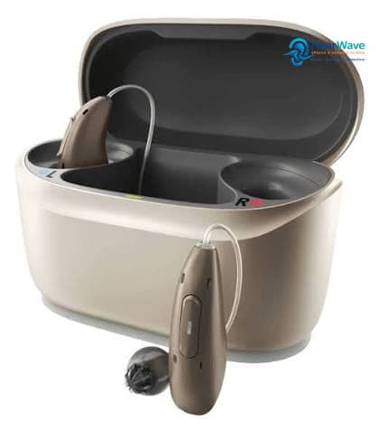 Phonak Audeo Lumity 30 R Kit with Charger  hearing aid image 3