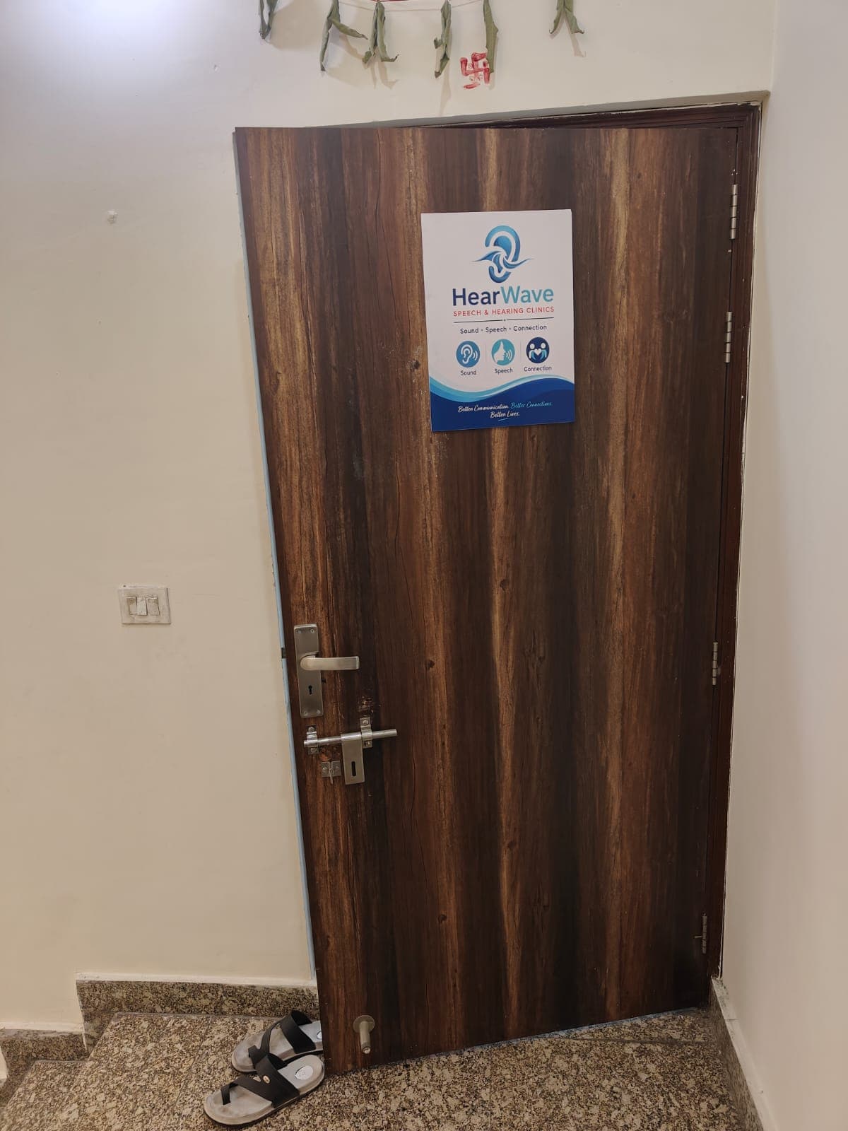 HearWave clinic waiting area and reception — Sector 22 Noida